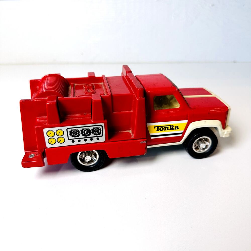 Tonka Truck Red Steel & Plastic 606 Emergency Rescue Fire Truck VTG 1970s Toy